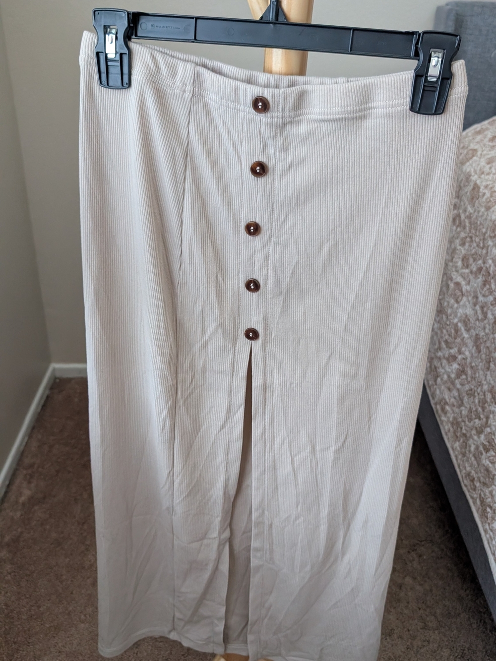 Cider Beige Button-Front Maxi Skirt & Cropped Tank Set - Picture 3 of 4